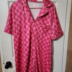 BRAND NEW Pink Checkered Sleepshirt L